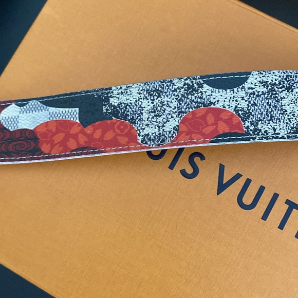 Multi-Color Louis Vuitton Reversible Monogram Belt - Picture 4 of 9